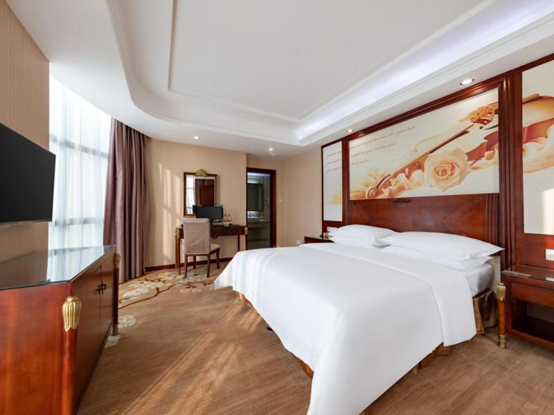 Vienna Hotel Shenzhen Songgang Shajiang Road Εξωτερικό φωτογραφία