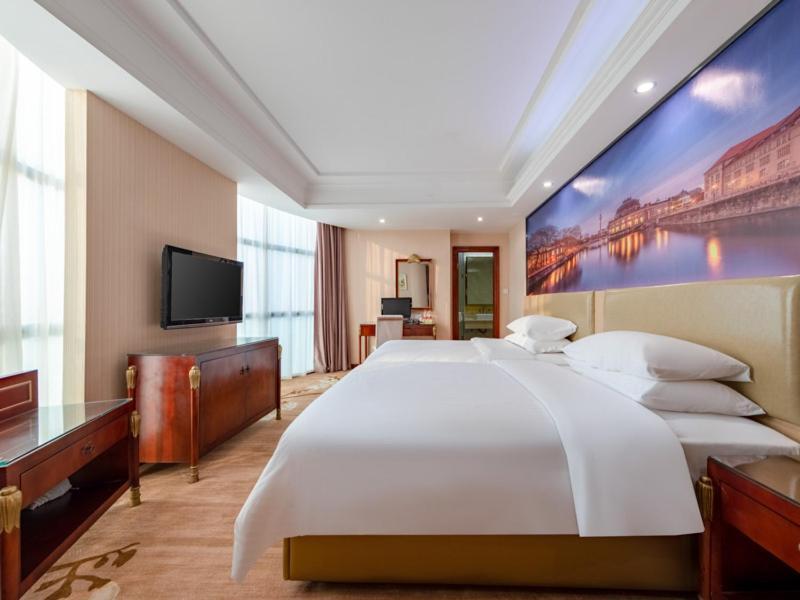 Vienna Hotel Shenzhen Songgang Shajiang Road Εξωτερικό φωτογραφία